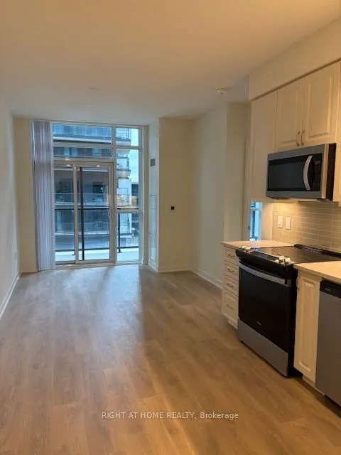 38 Annie Craig Drive, #404
