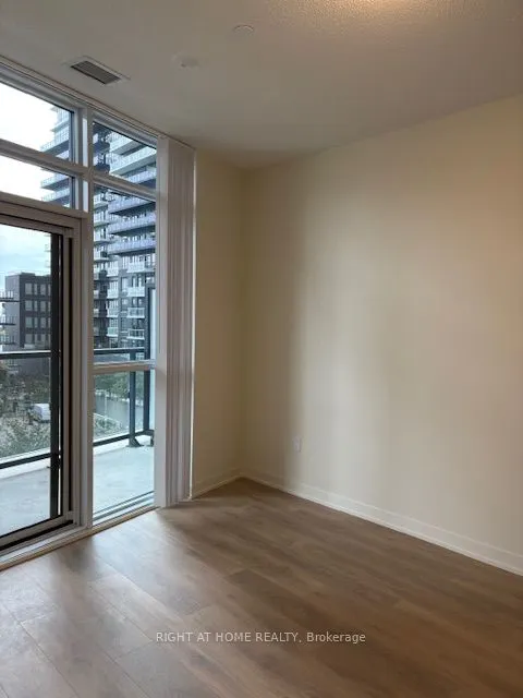 38 Annie Craig Drive, #404