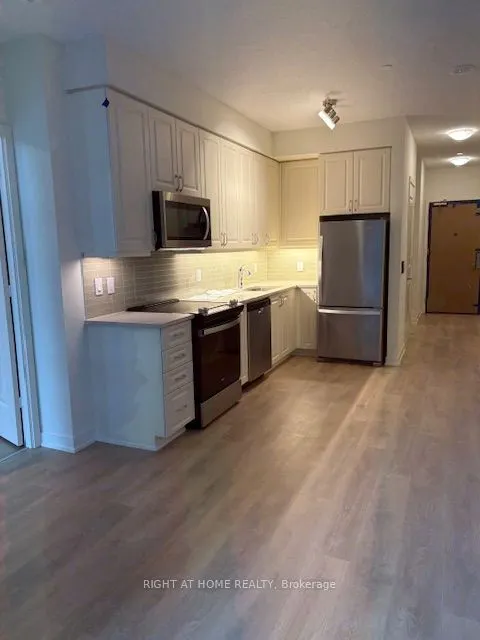 38 Annie Craig Drive, #404