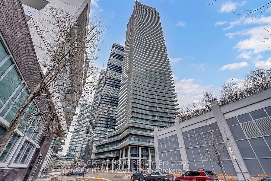 38 Annie Craig Drive, #404