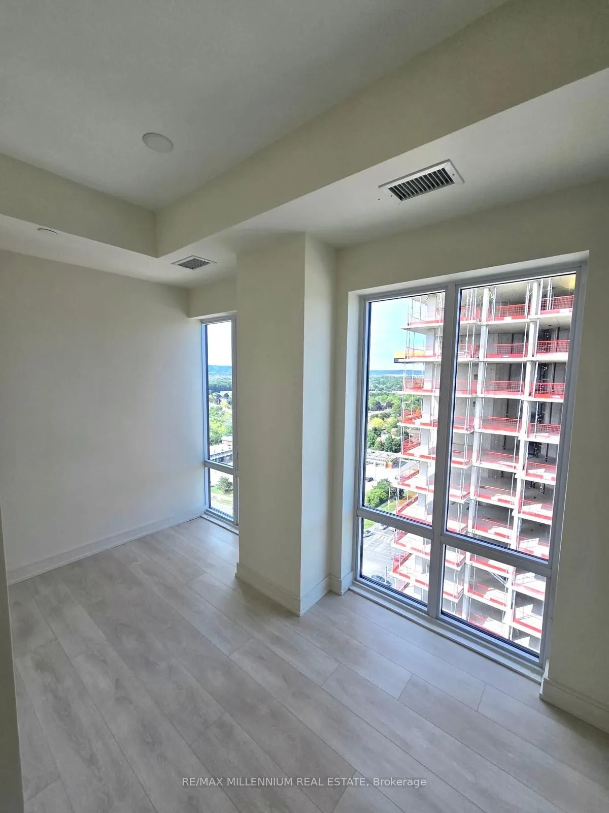 8010 Derry Road, #1806