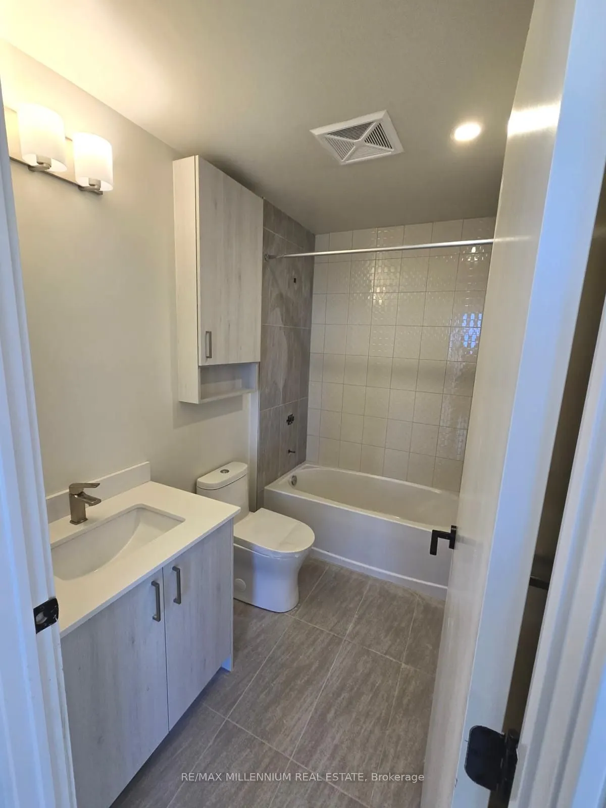 8010 Derry Road, #1806