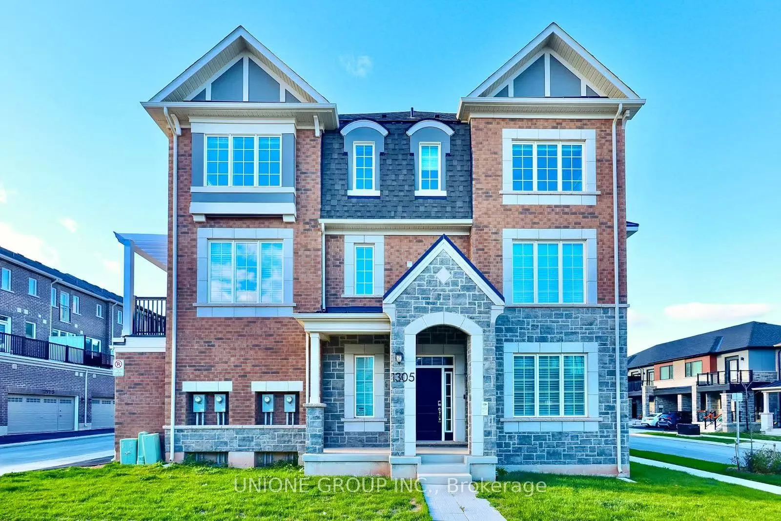 1305 Courtleigh Trail