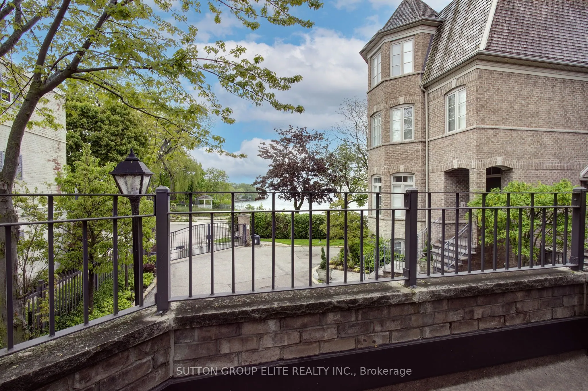 16 Nautical Lane, #16