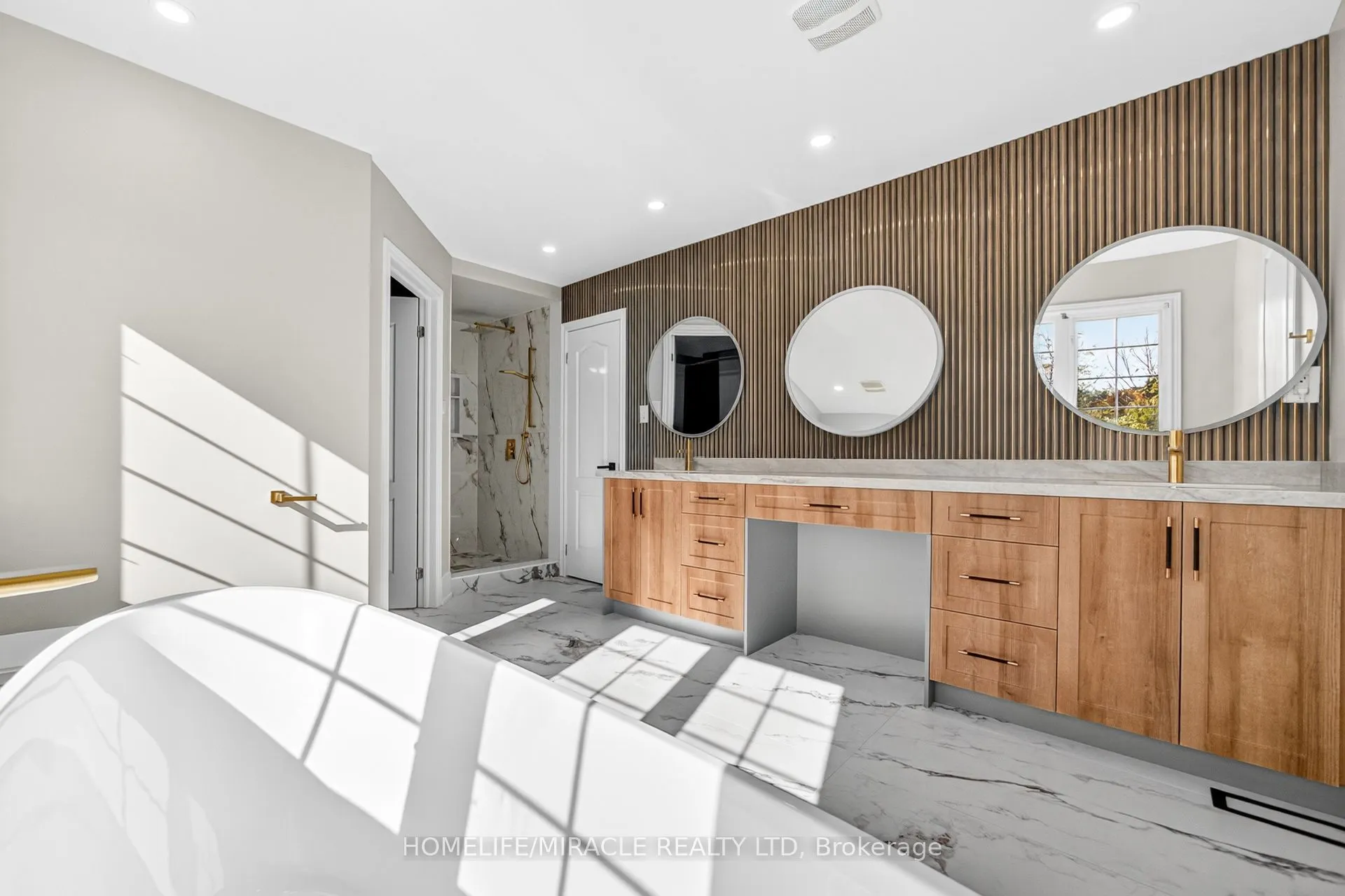 466 Nautical Boulevard