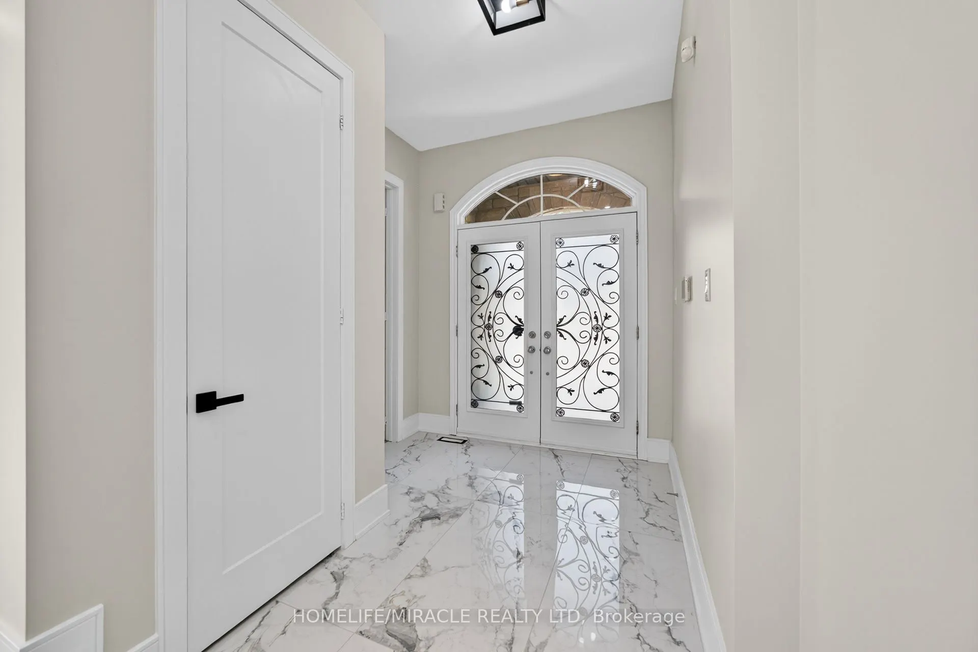 466 Nautical Boulevard