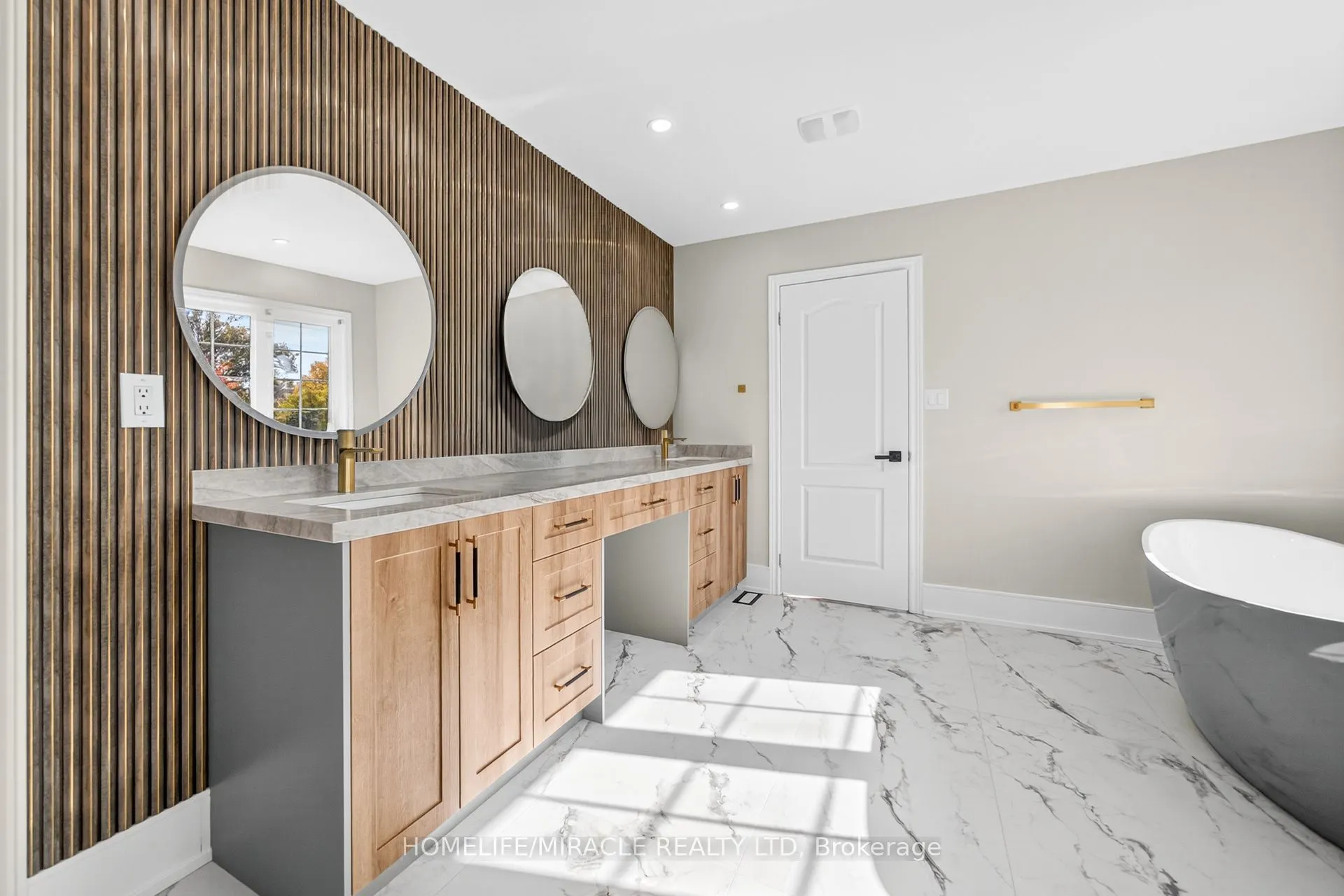 466 Nautical Boulevard