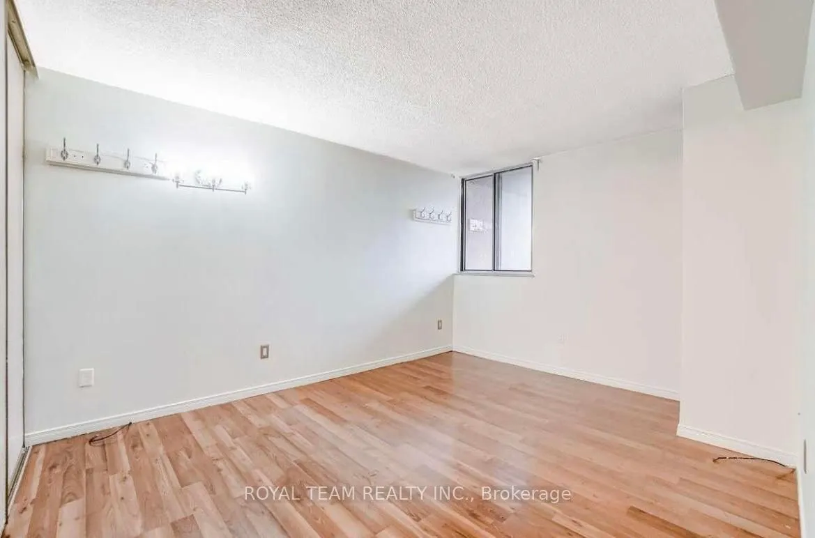 10 Martha Eaton Way, #1001
