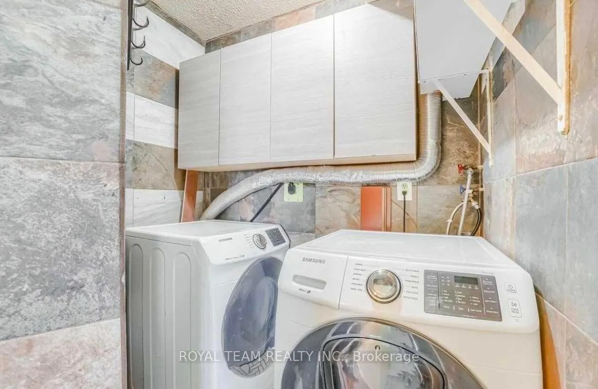 10 Martha Eaton Way, #1001
