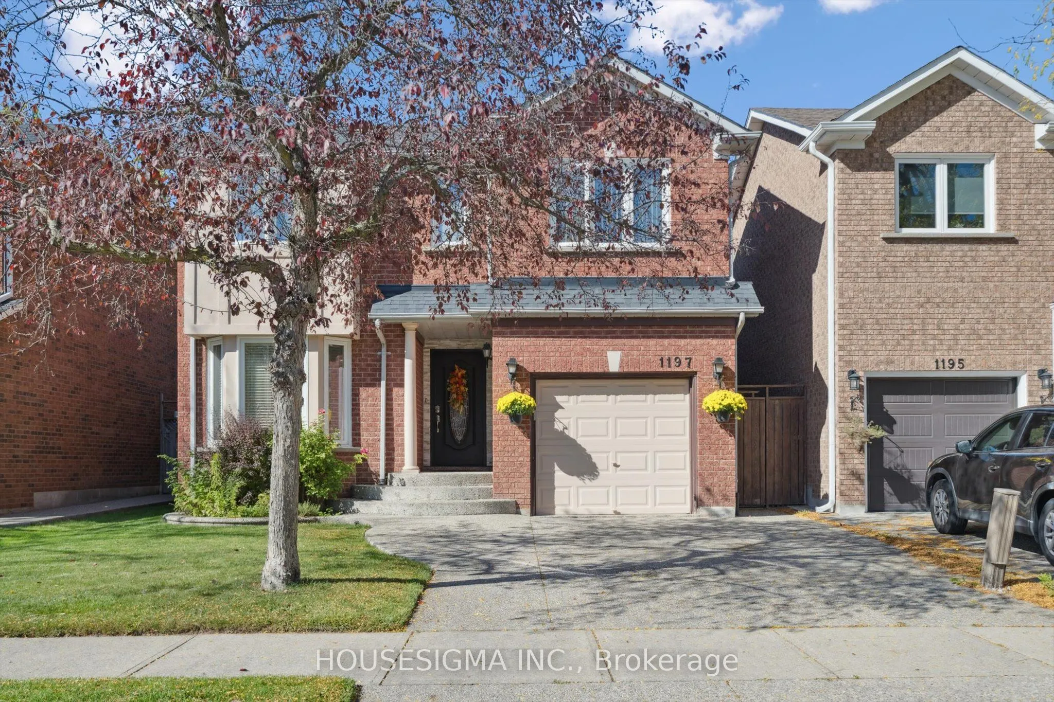 1197 Old Oak Drive