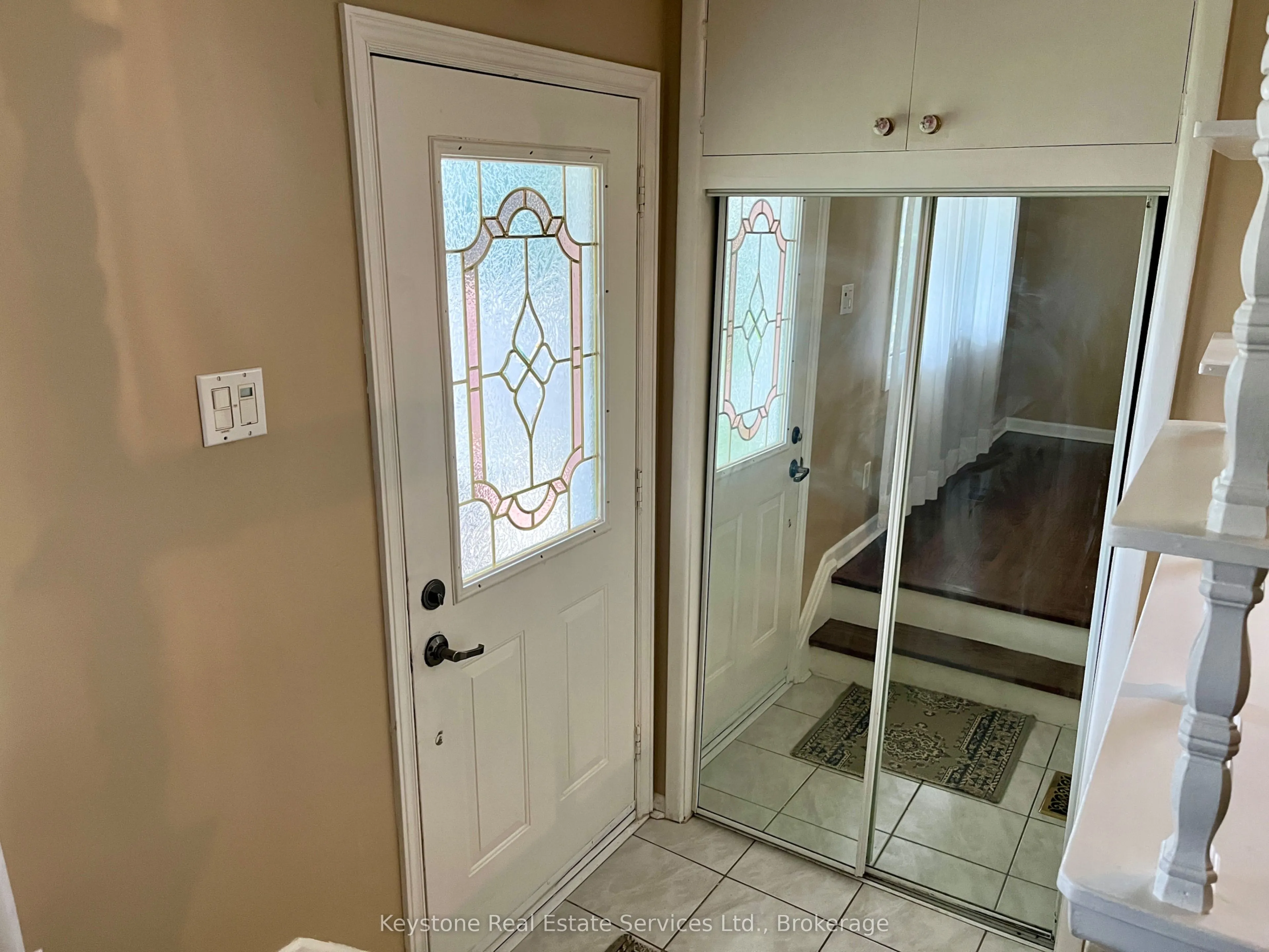 426 Seabourne Drive S, #Main Floor