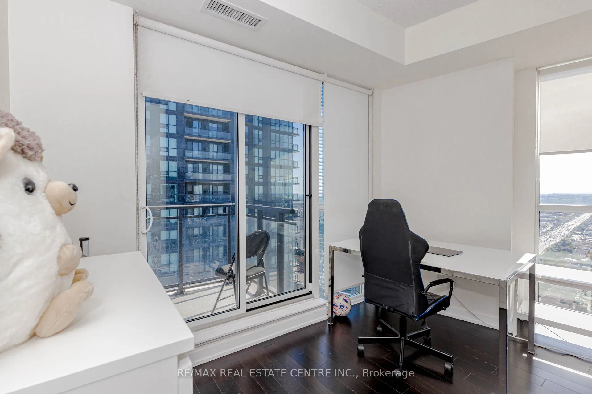 510 Curran Place, #3402