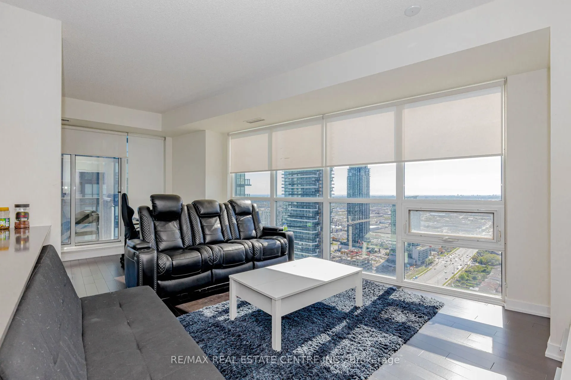 510 Curran Place, #3402