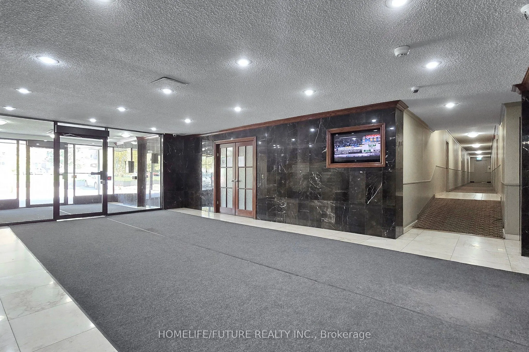 10 Tobermory Drive, #409