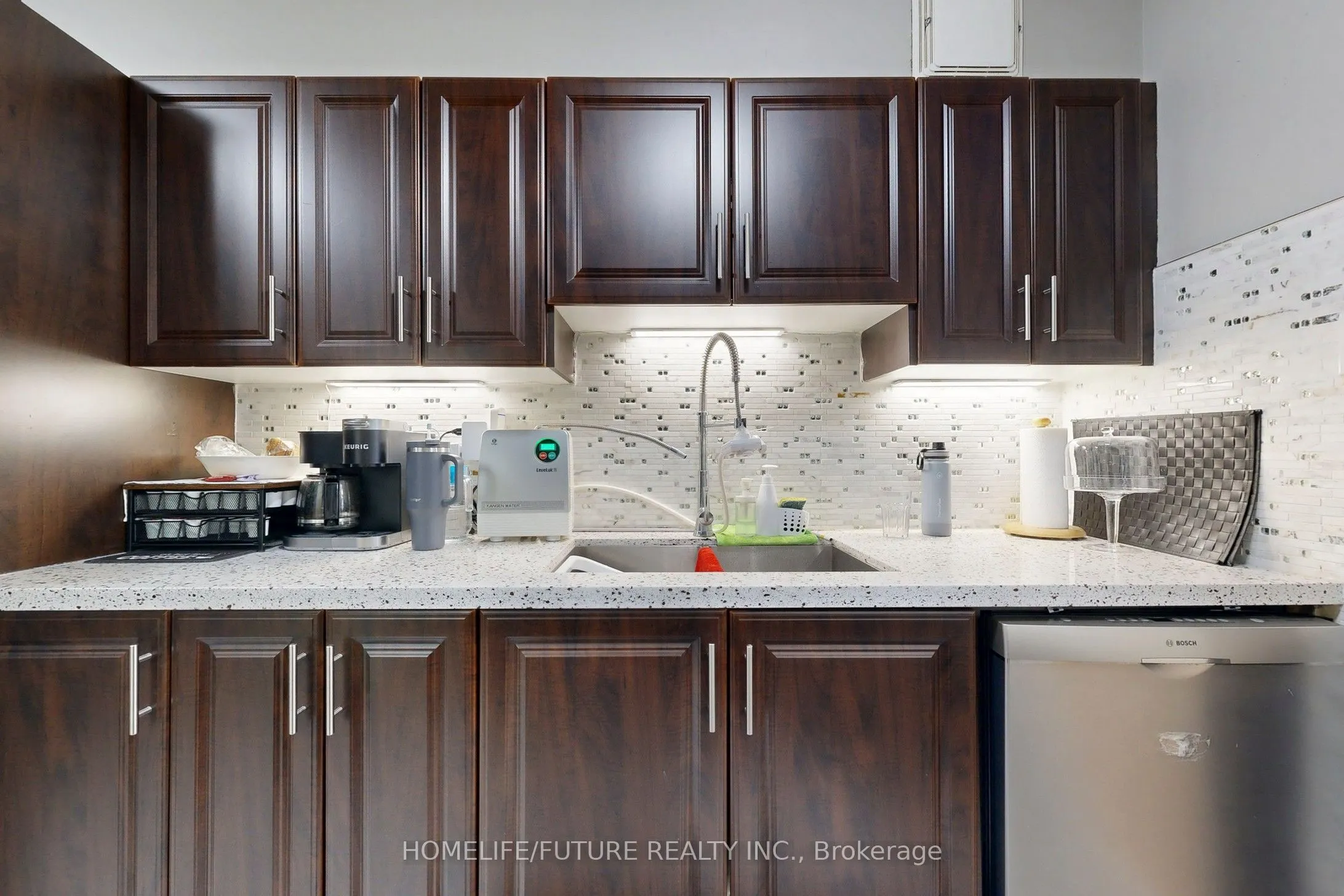 10 Tobermory Drive, #409