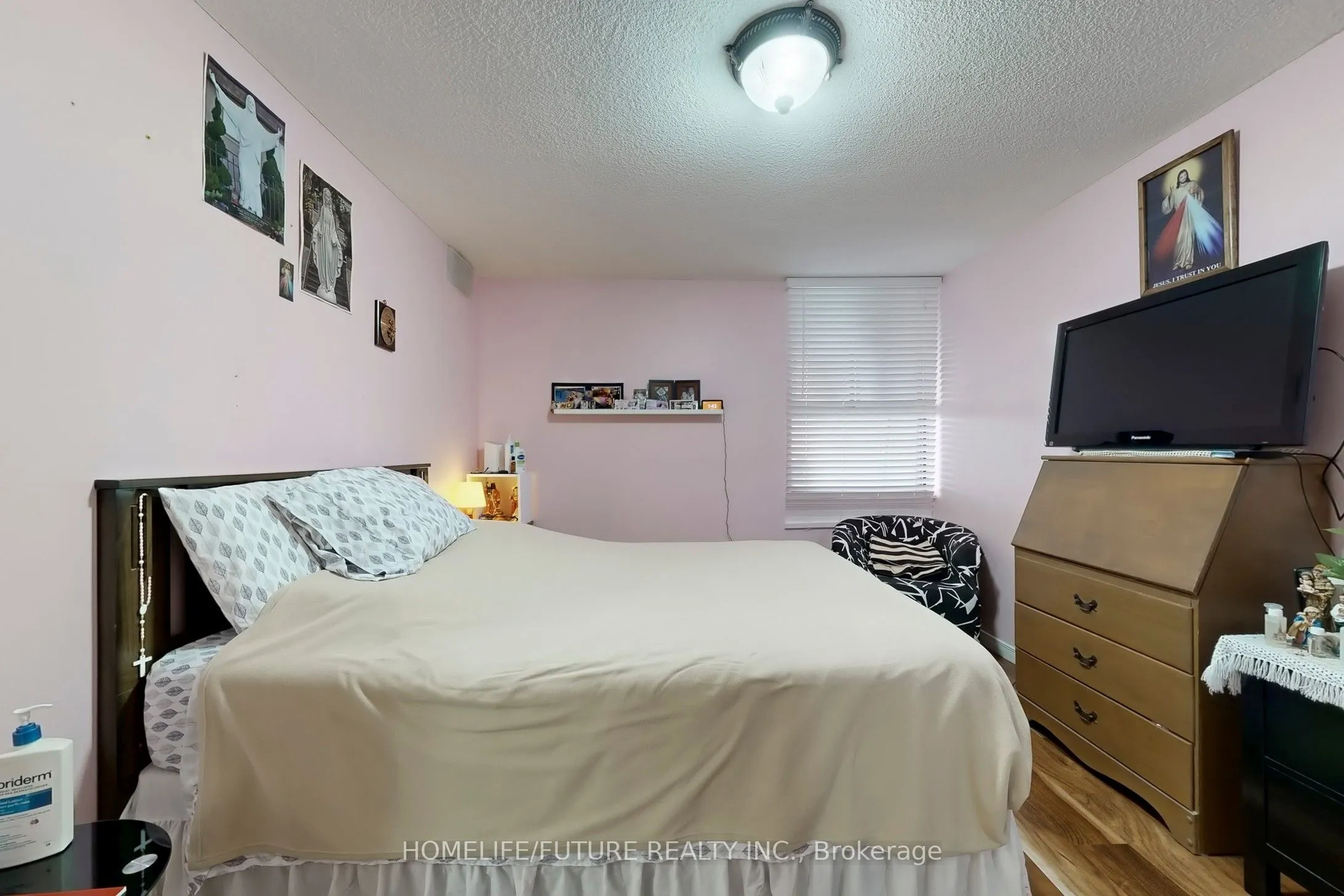 10 Tobermory Drive, #409