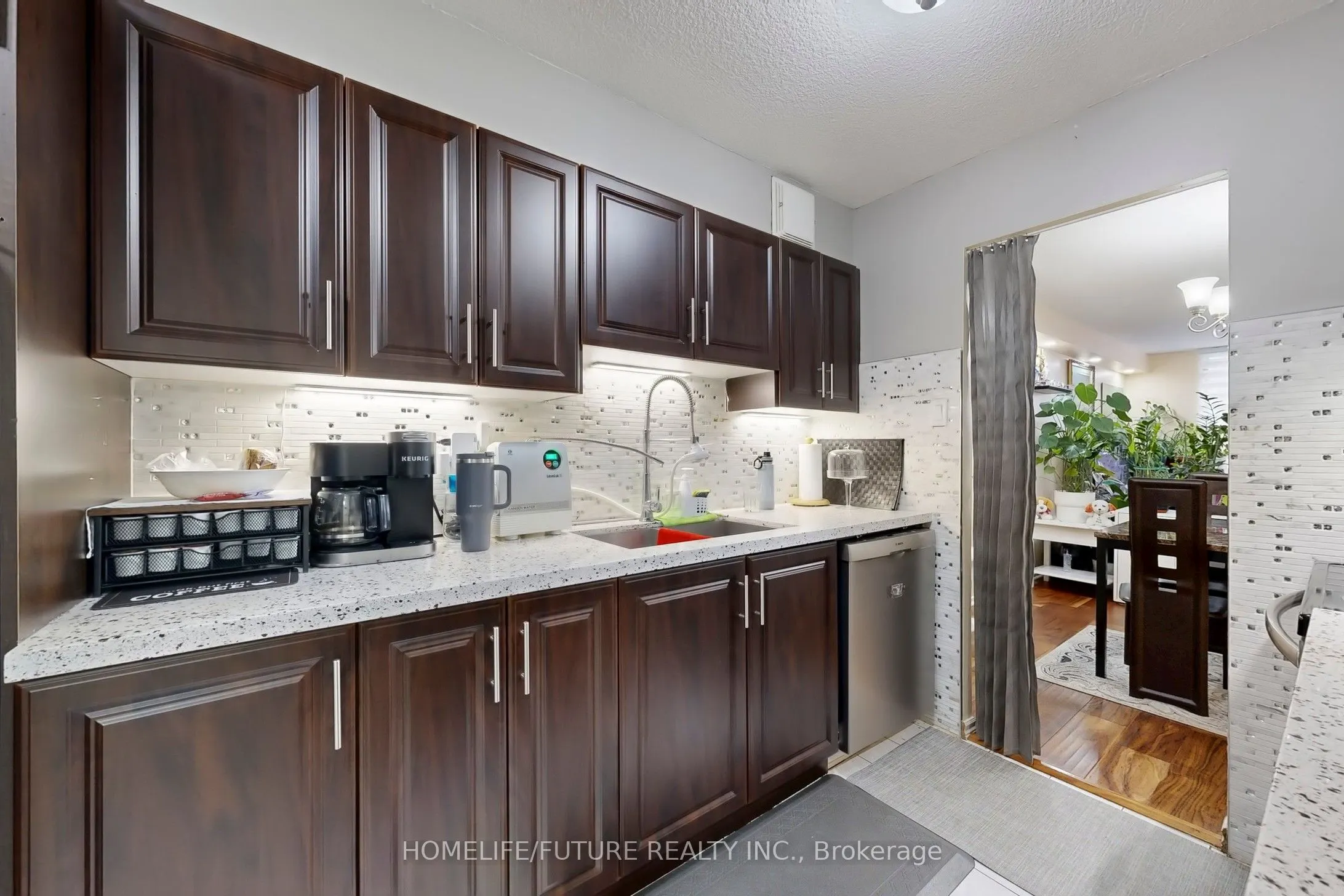 10 Tobermory Drive, #409