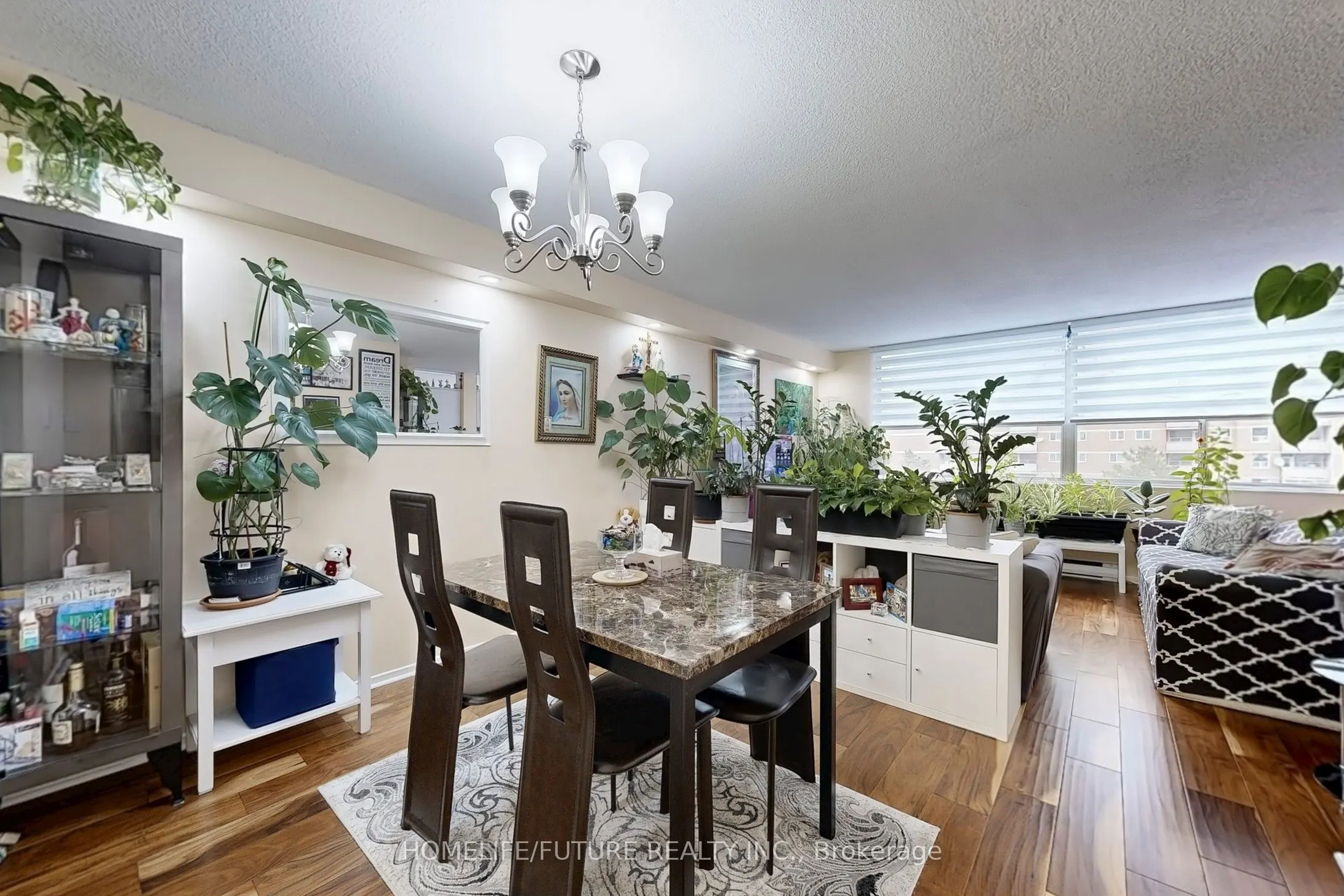 10 Tobermory Drive, #409
