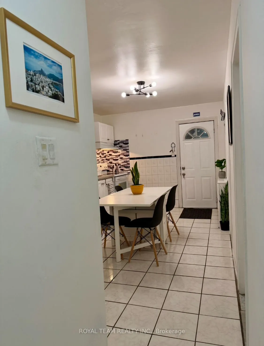 708 Weston Road