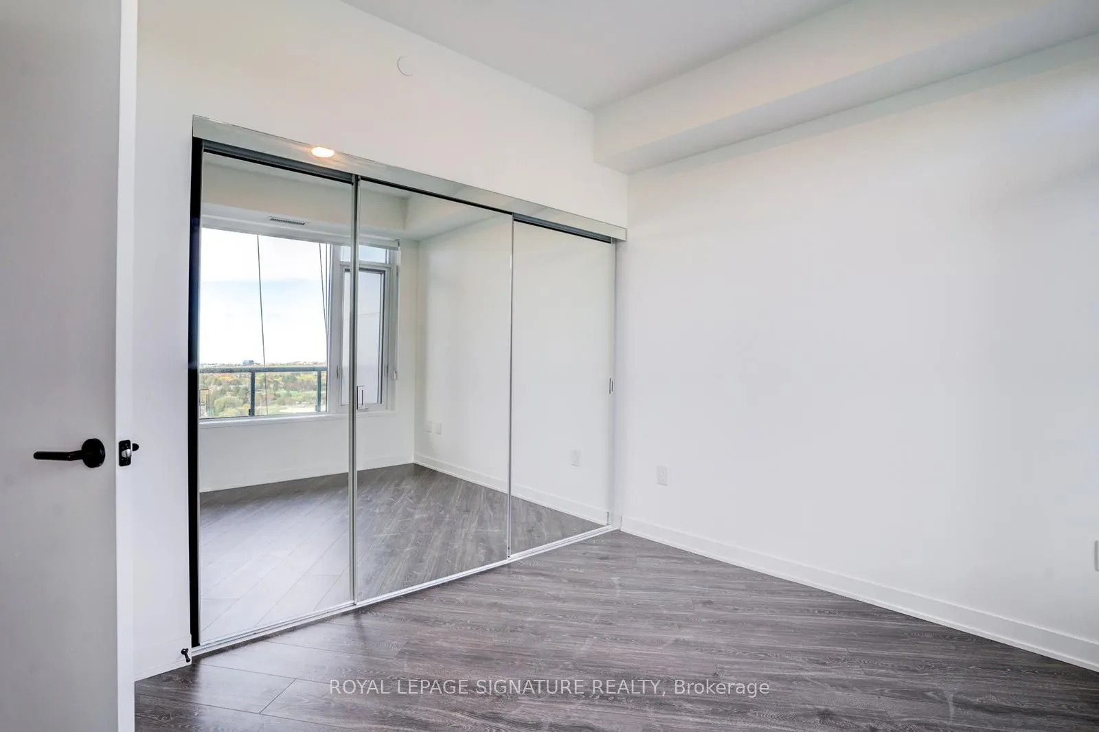2495 Eglinton Avenue, #1001