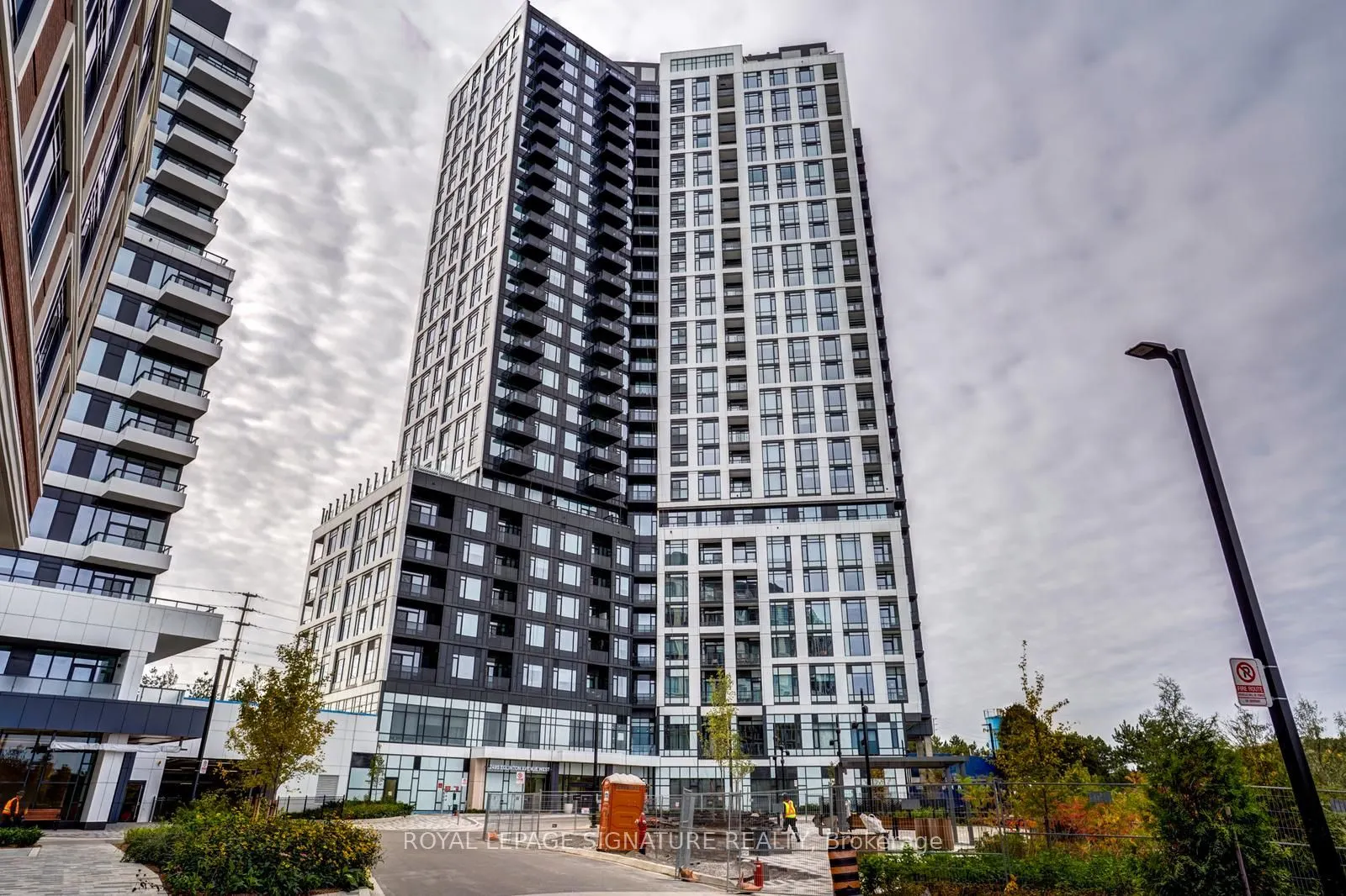 2495 Eglinton Avenue, #1001
