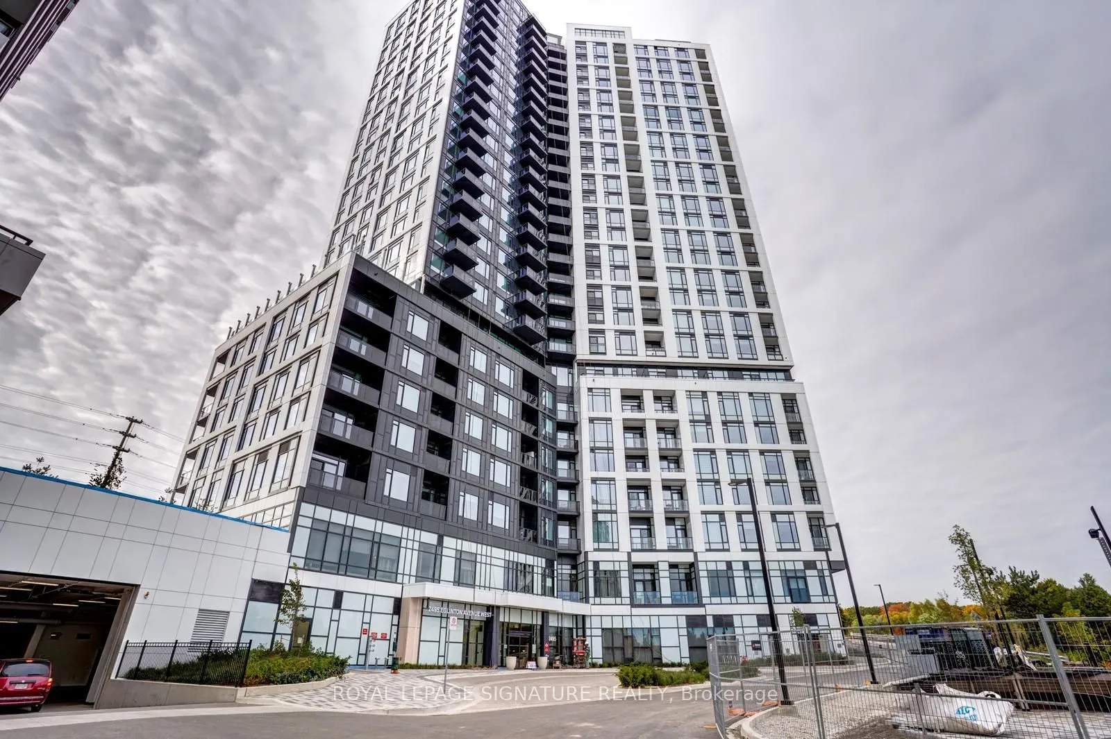 2495 Eglinton Avenue, #1001