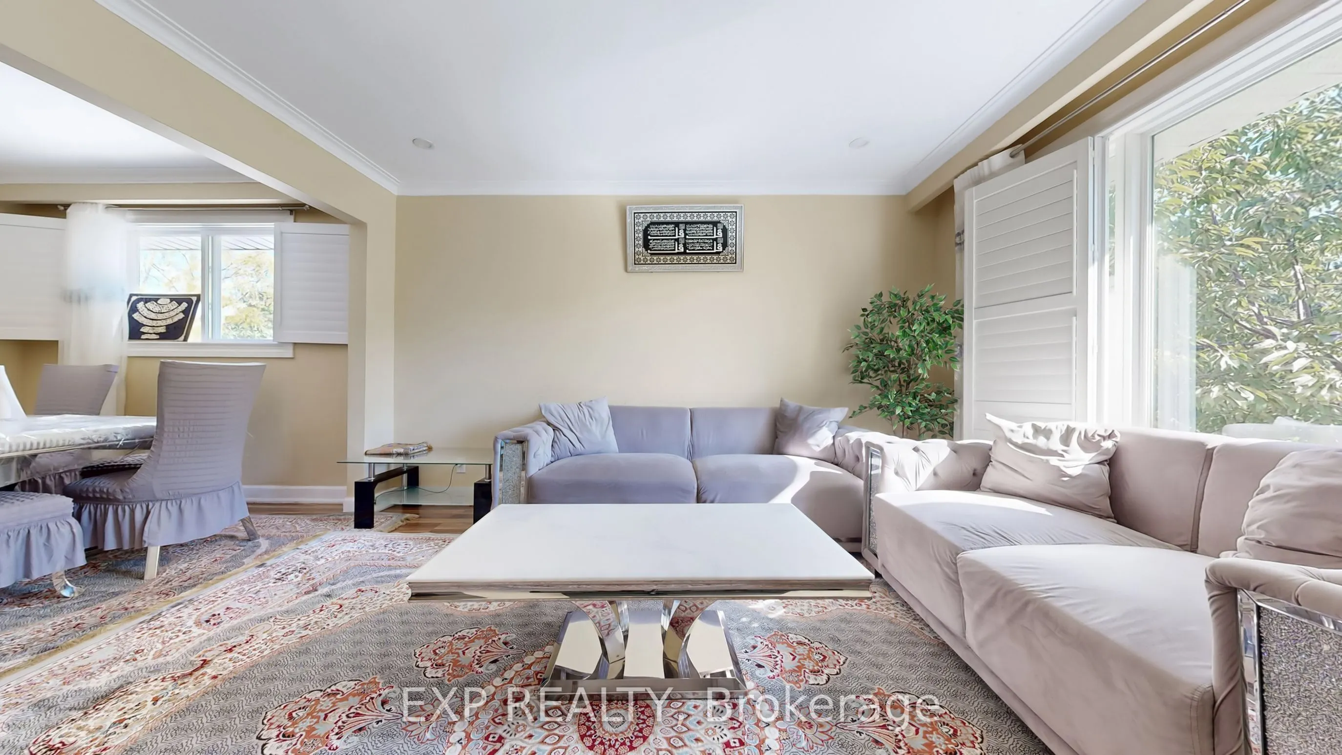 104 Dixon Road N