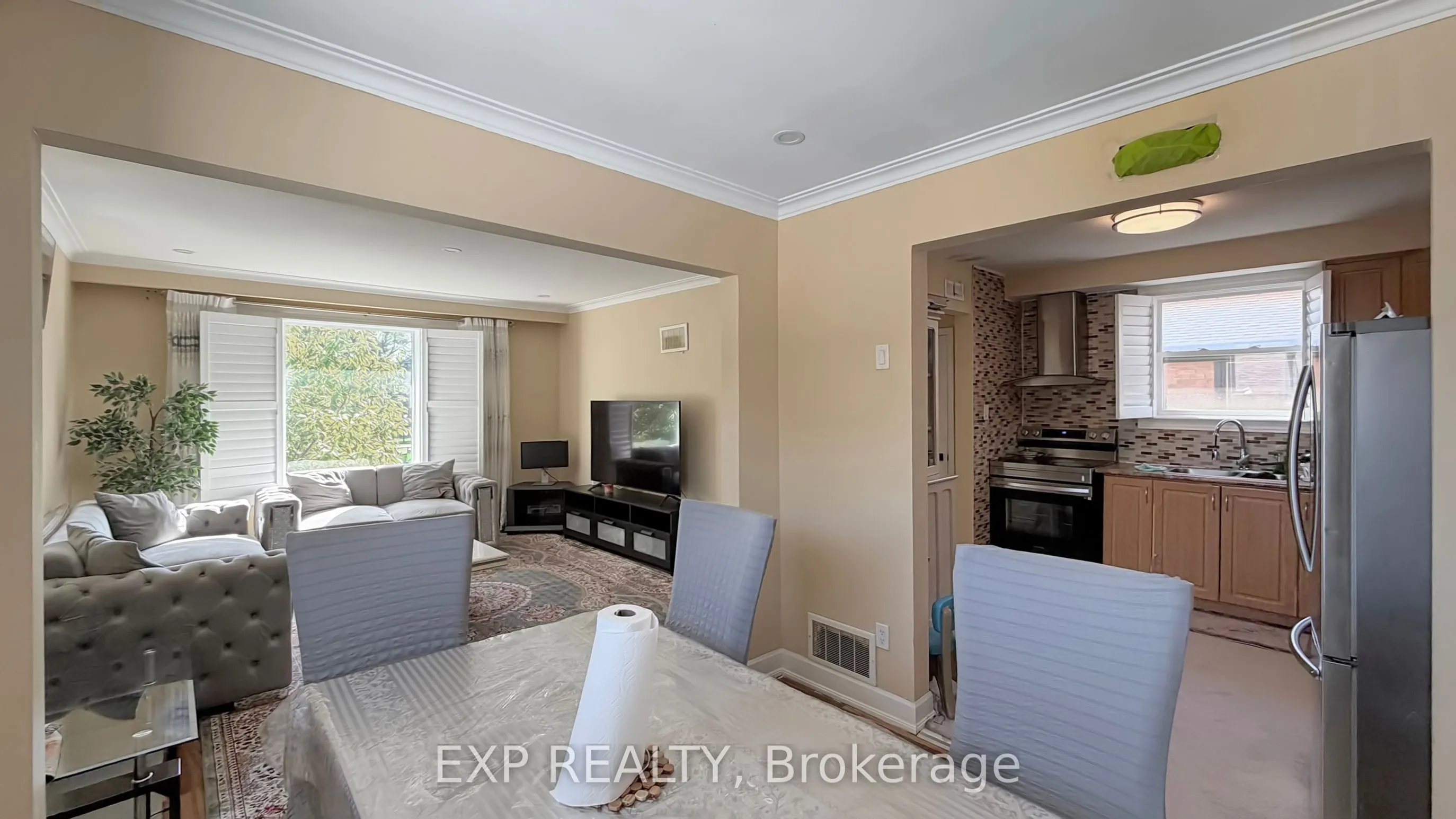 104 Dixon Road N