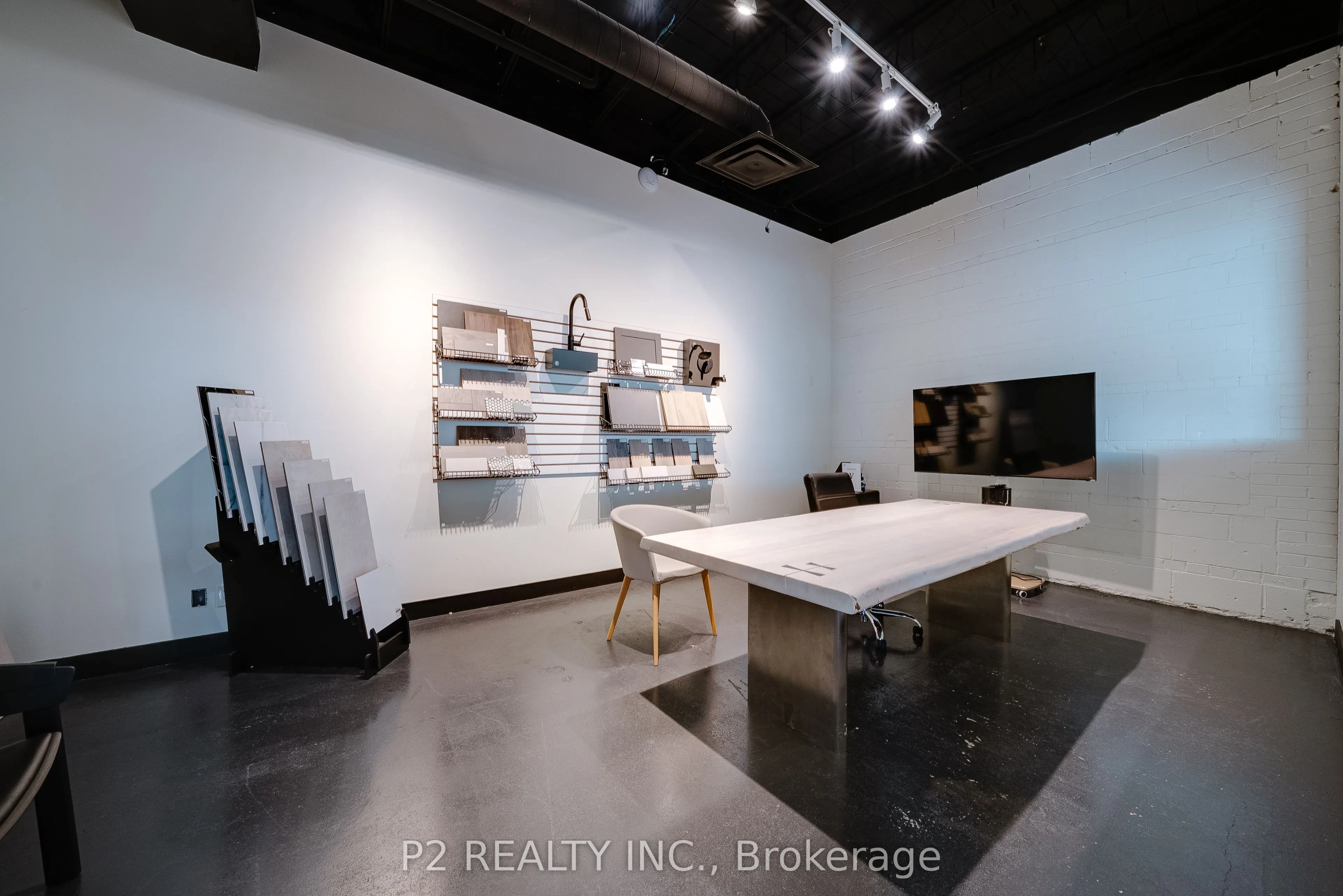 670 Caledonia Road, #301