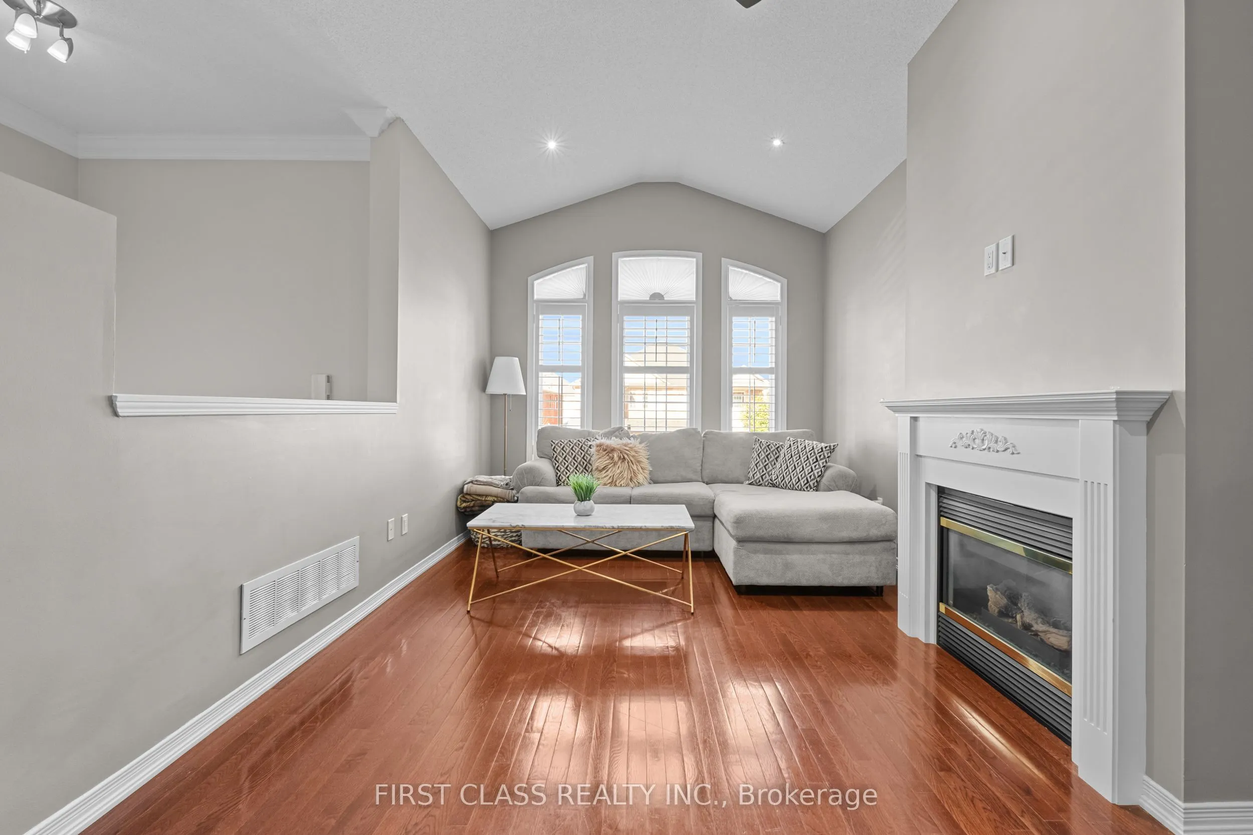 15 Belinda Drive