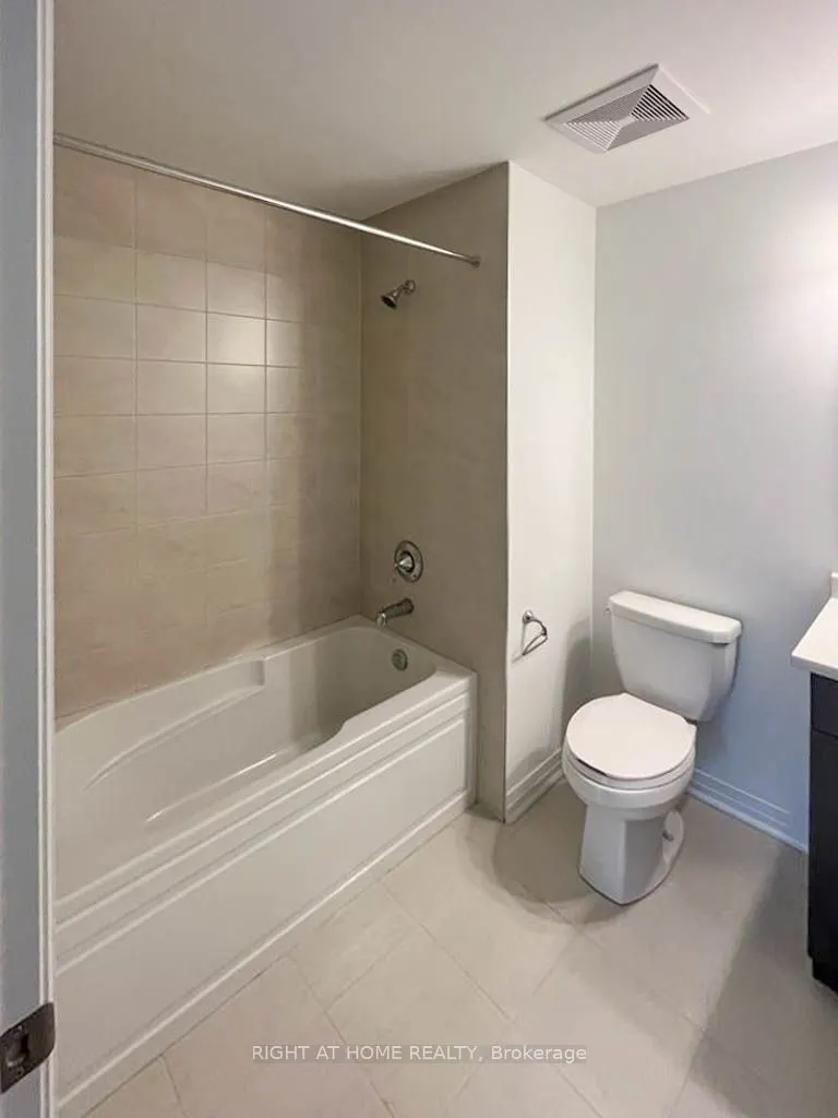 460 Gordon Krantz Avenue, #411