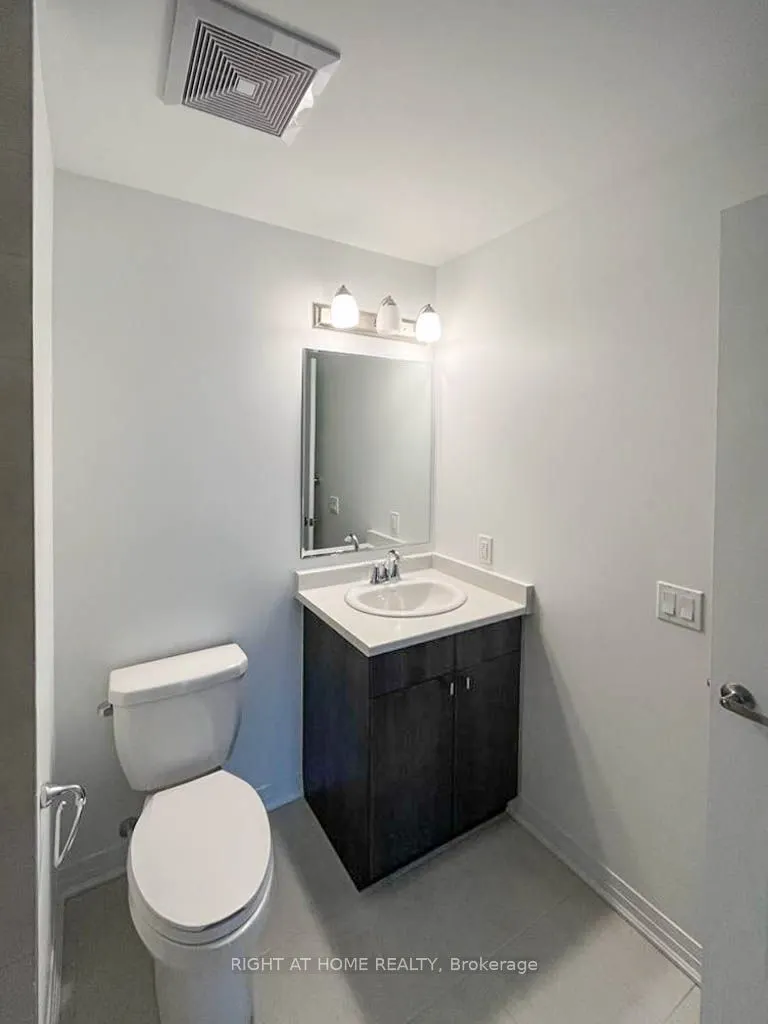 460 Gordon Krantz Avenue, #411