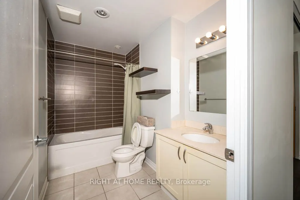 3865 Lake Shore Boulevard W, #509