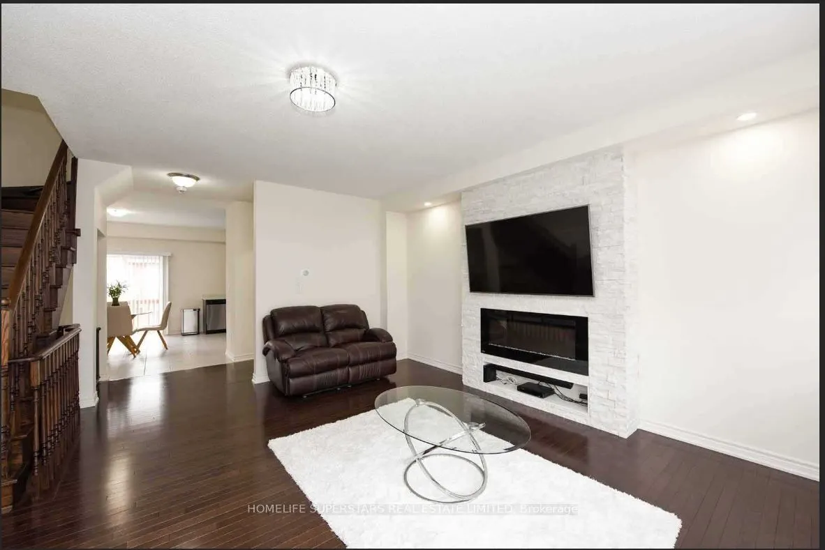 9 Aspen Hills Road, #40