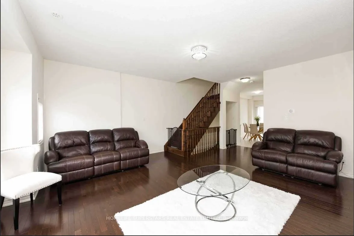 9 Aspen Hills Road, #40