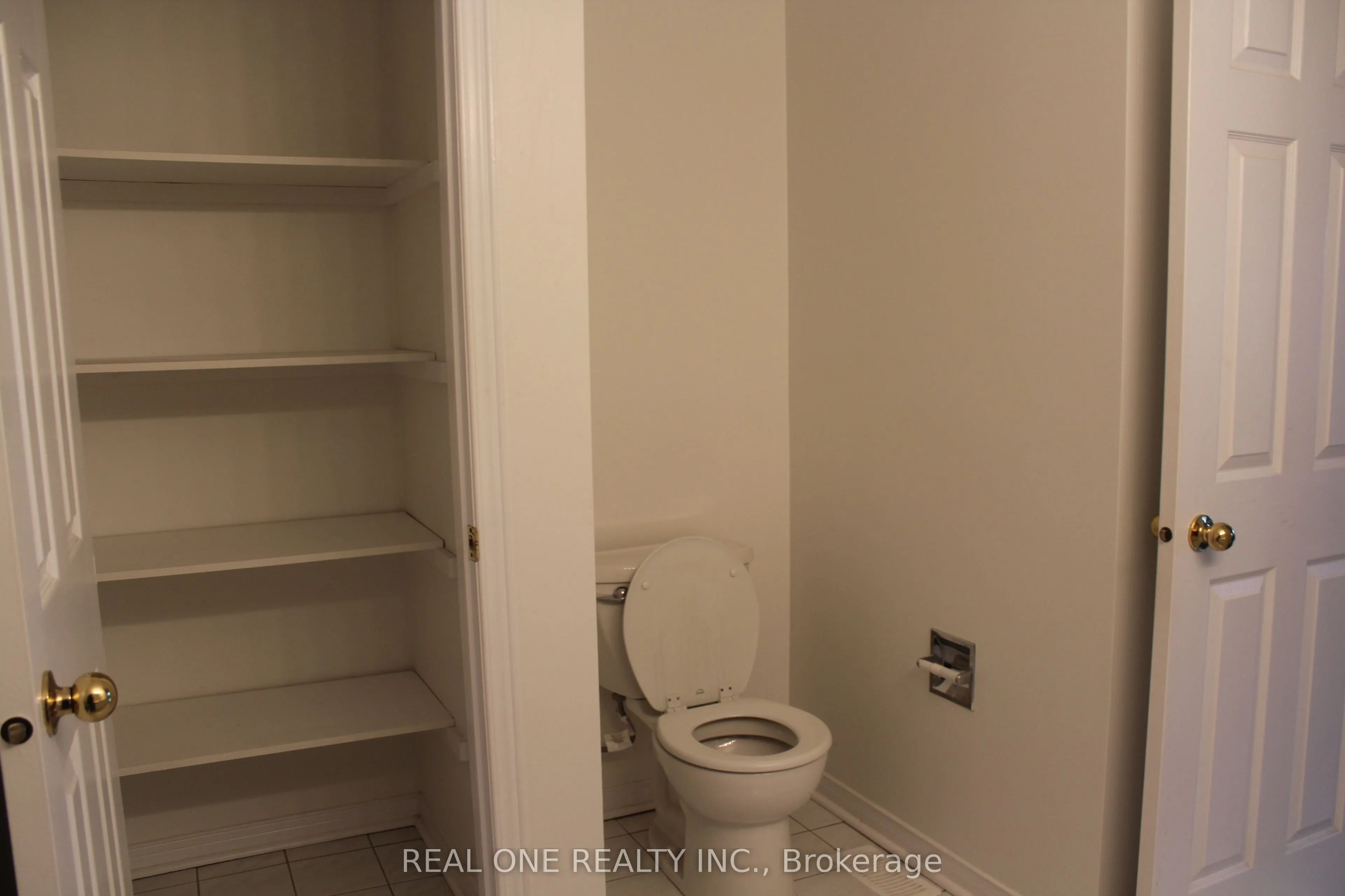 2550 Thomas Street, #27