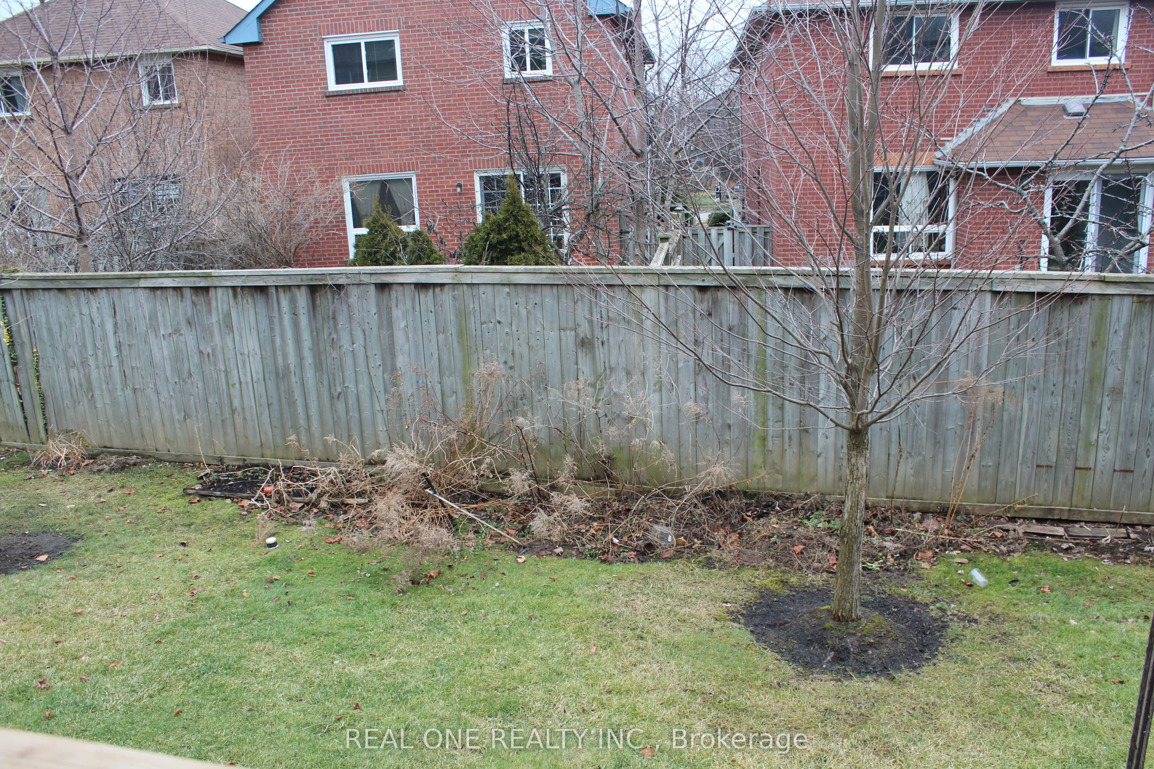 2550 Thomas Street, #27