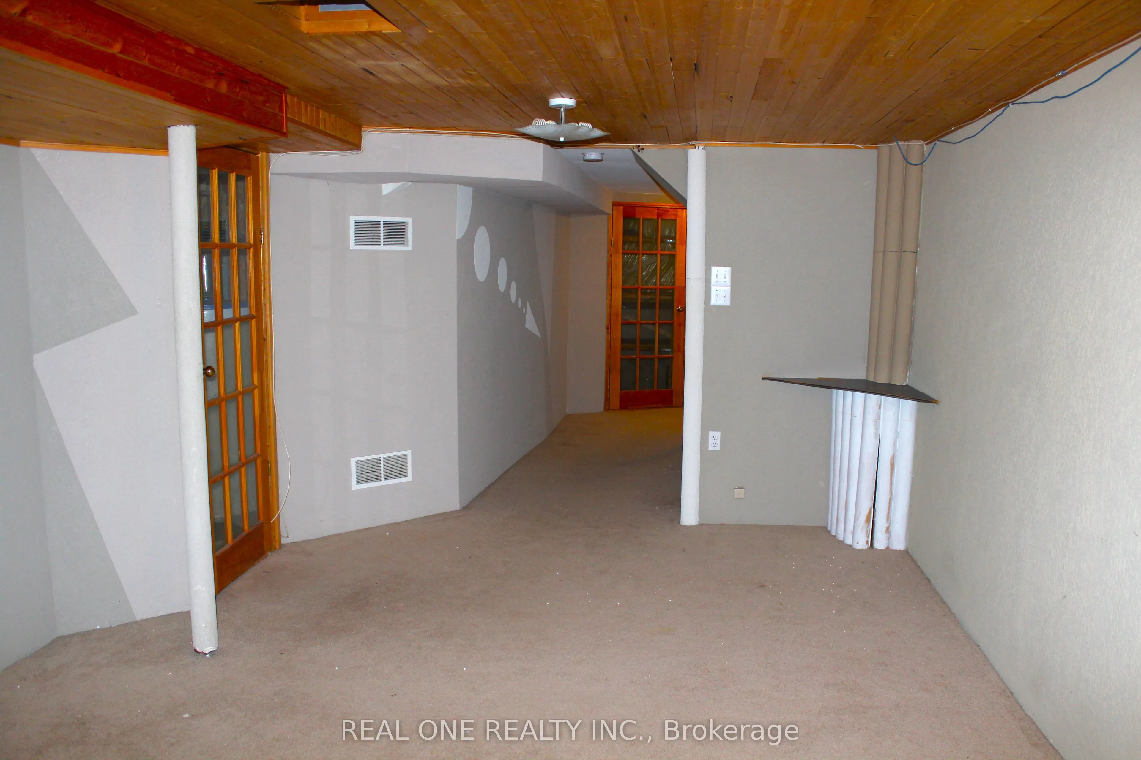 2550 Thomas Street, #27