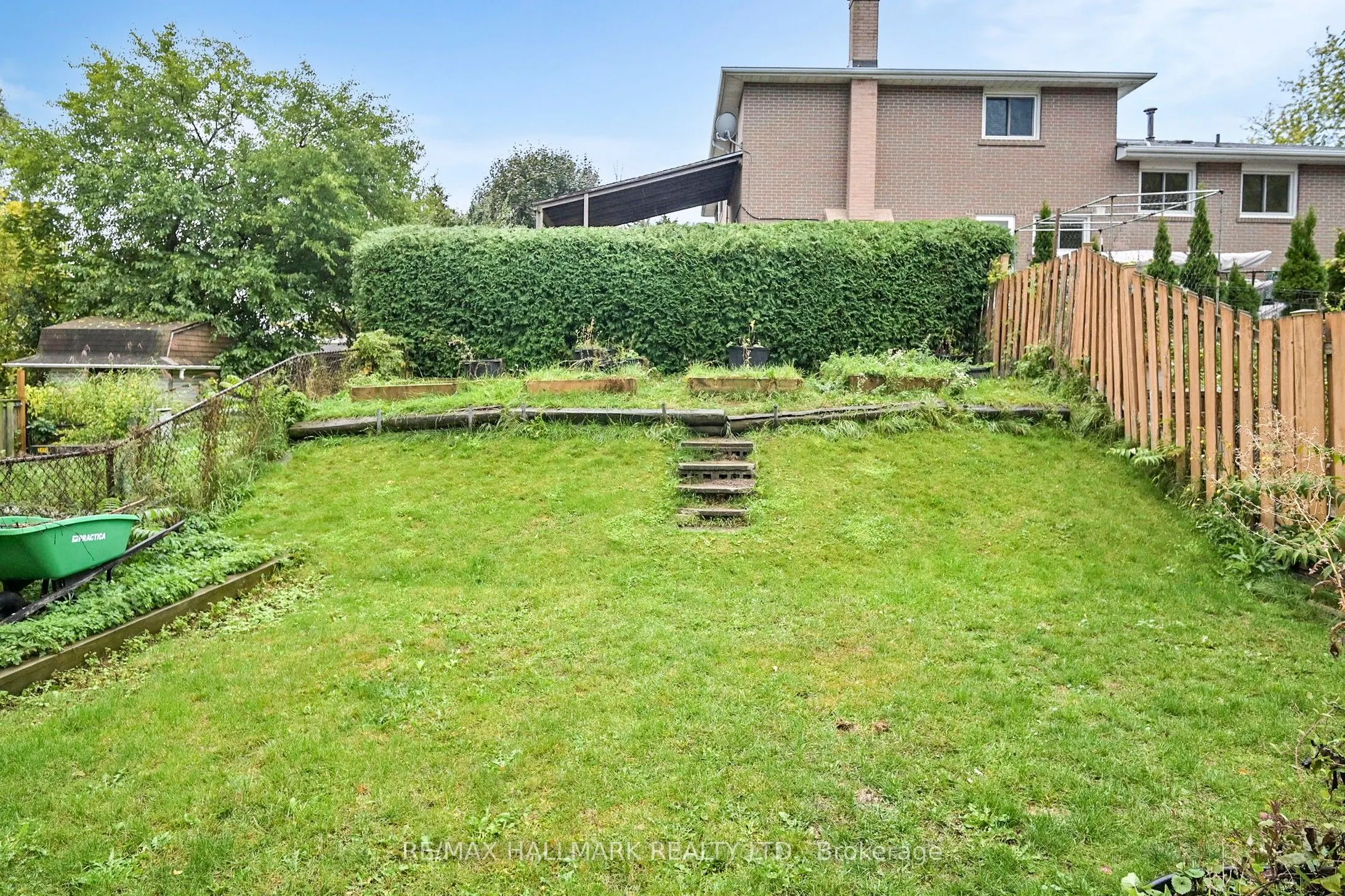 2066 Fontwell Crescent