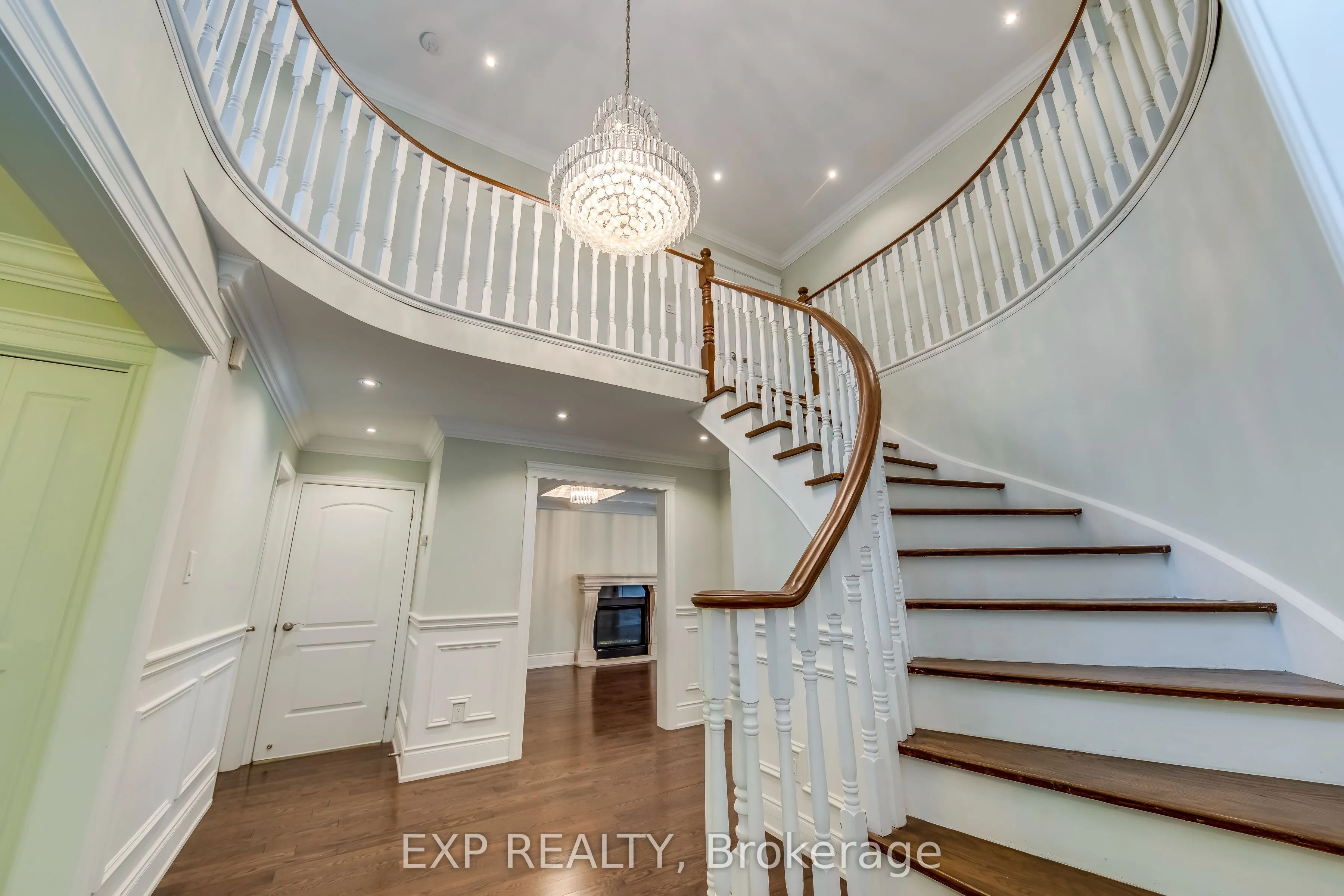 1135 Montrose Abbey Drive