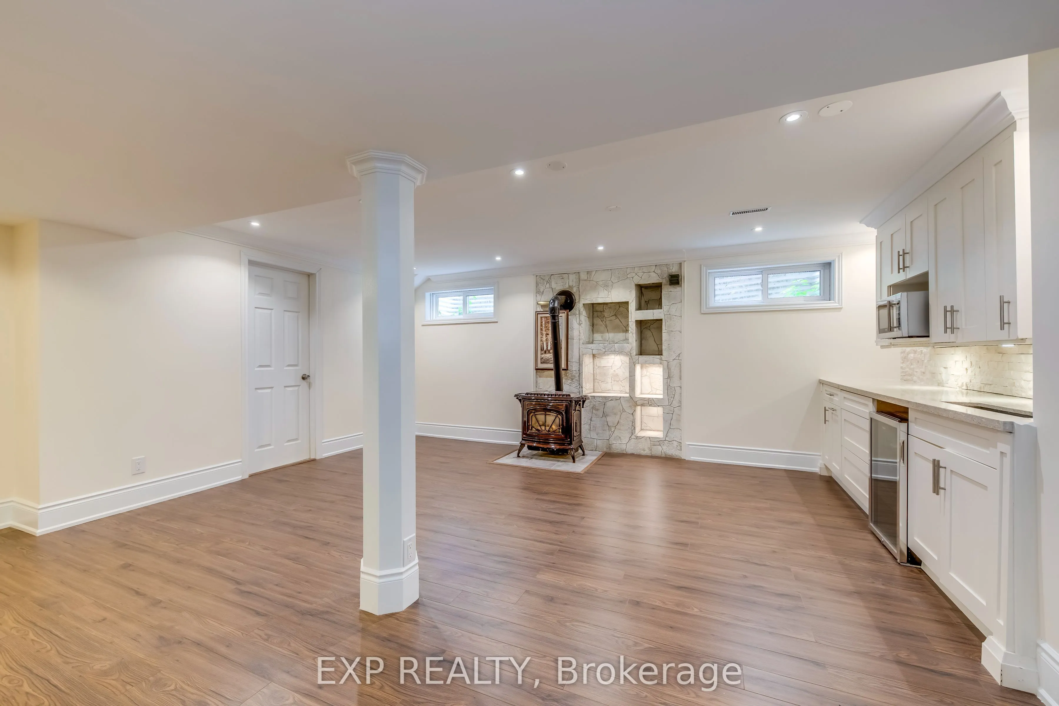 1135 Montrose Abbey Drive
