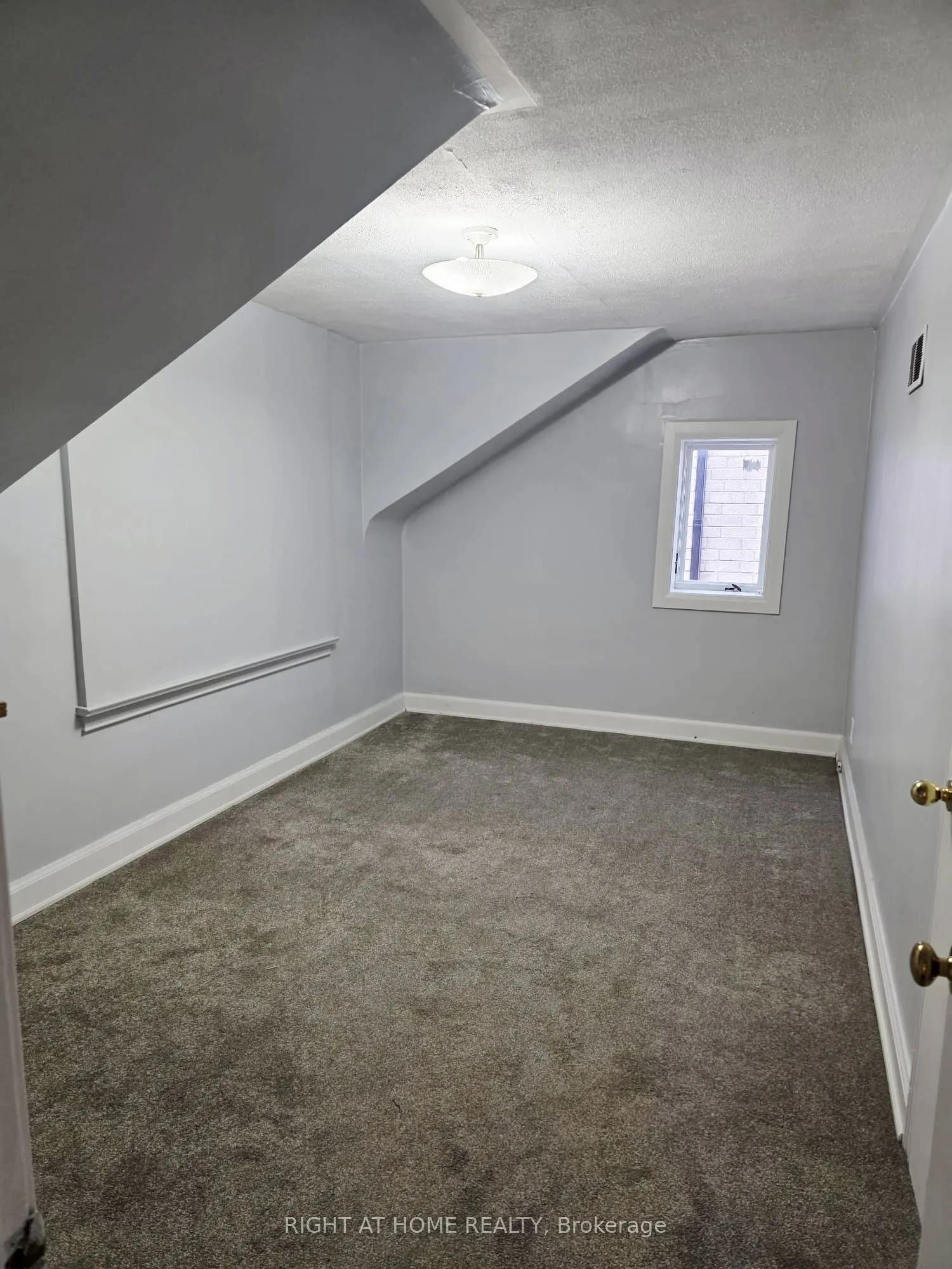 339 -Unit1 Ranee Avenue