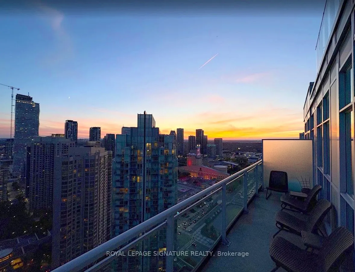 223 Webb Drive, #PH3507