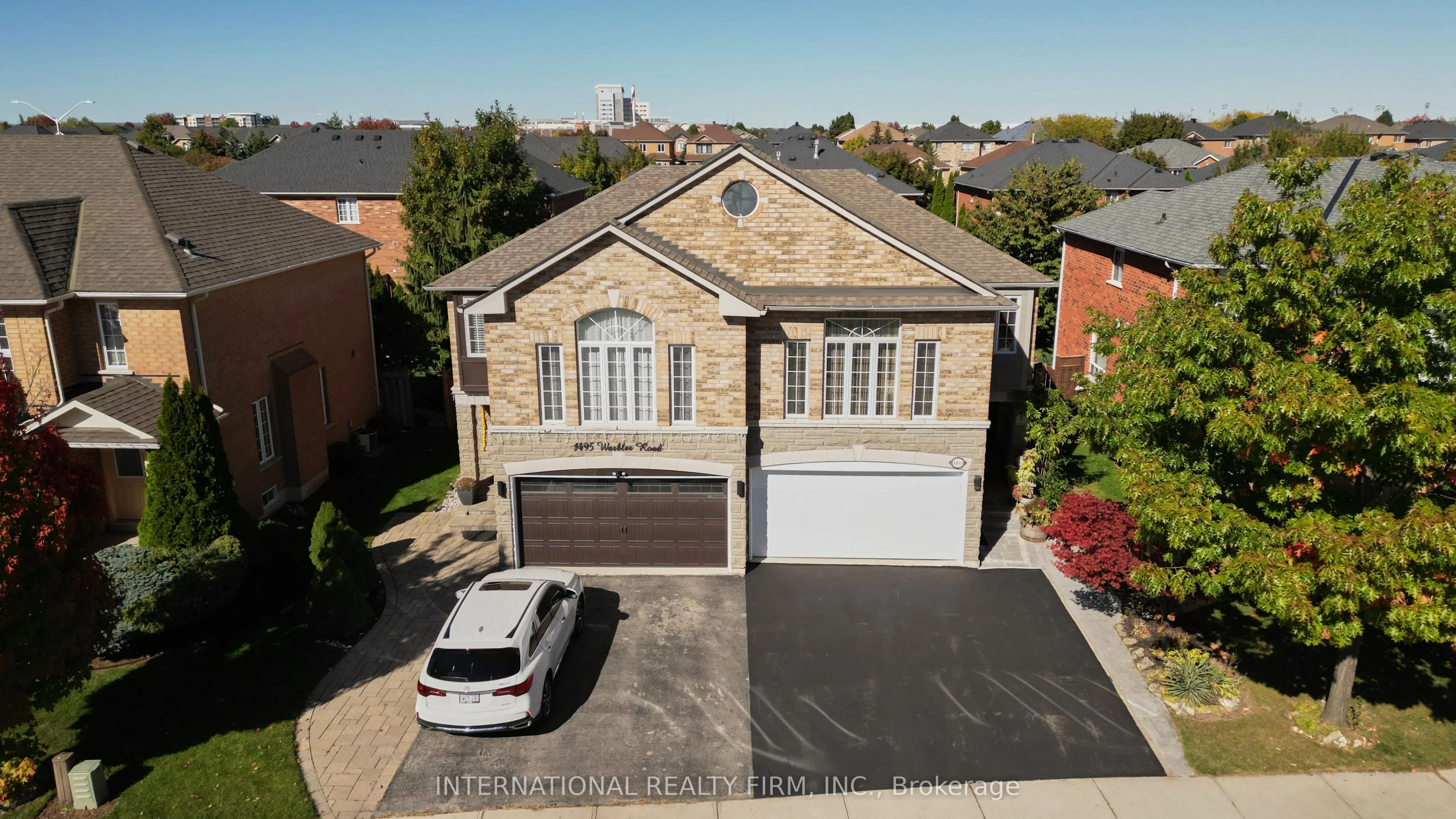 1493 Warbler Road