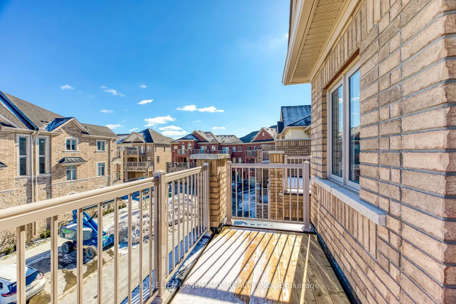 454 Silver Maple Road