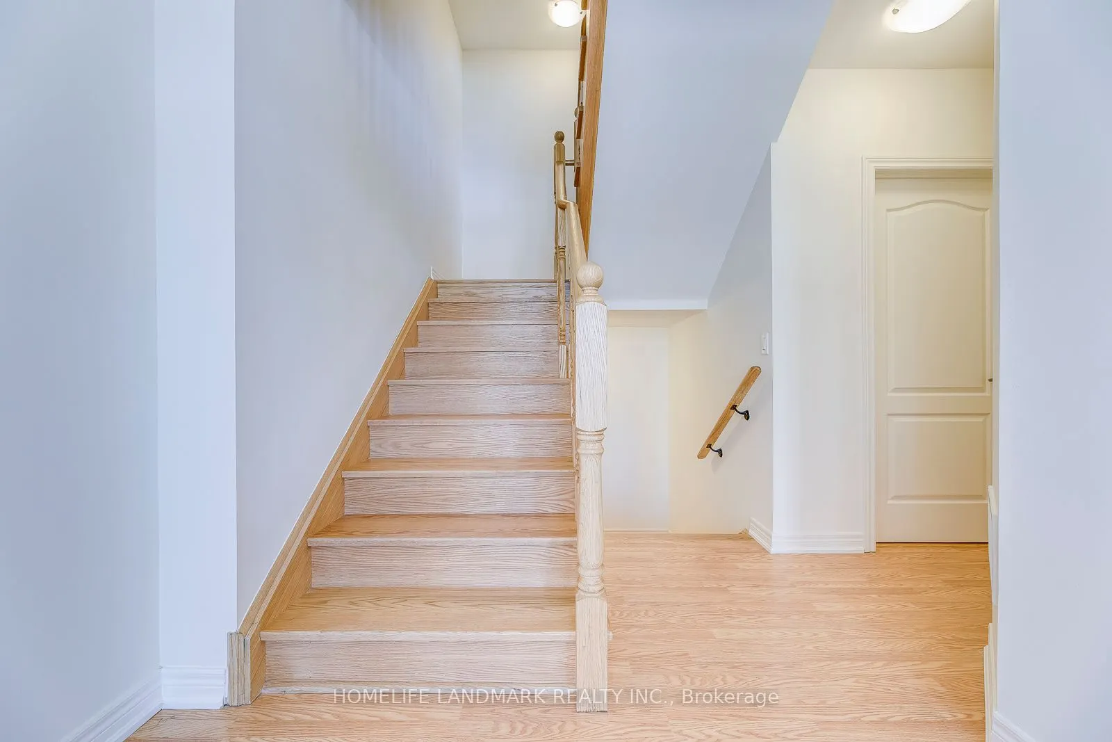 454 Silver Maple Road