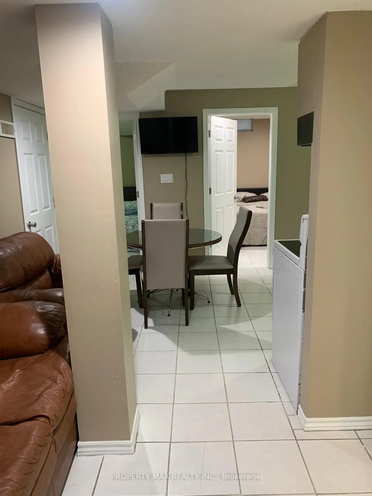 24 White Tail Crescent, #Bsmt