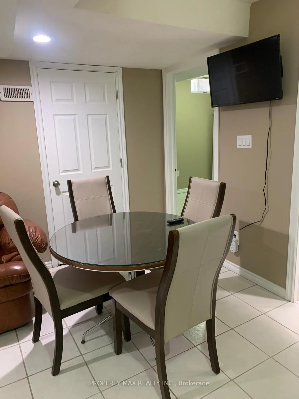 24 White Tail Crescent, #Bsmt