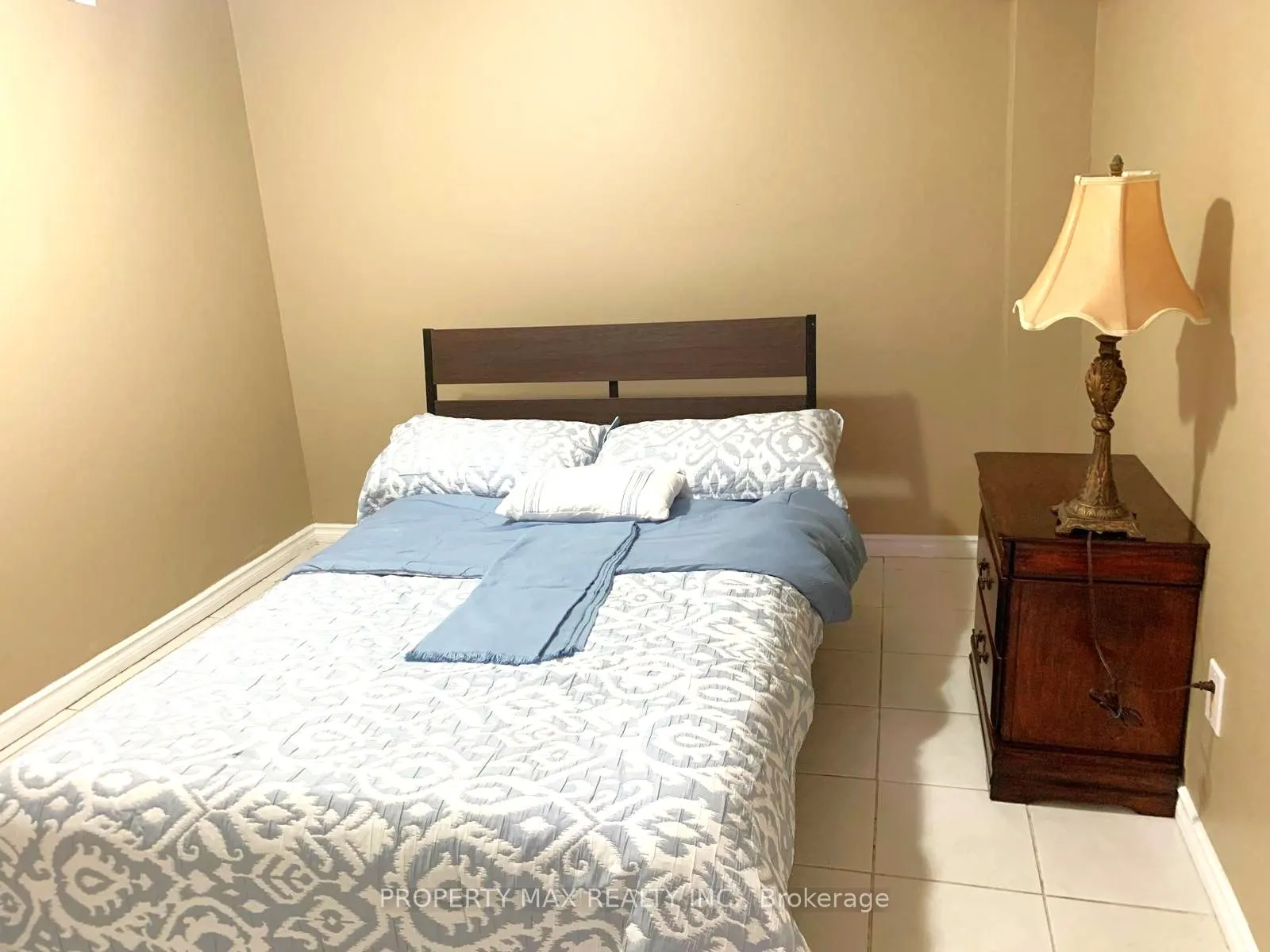 24 White Tail Crescent, #Bsmt