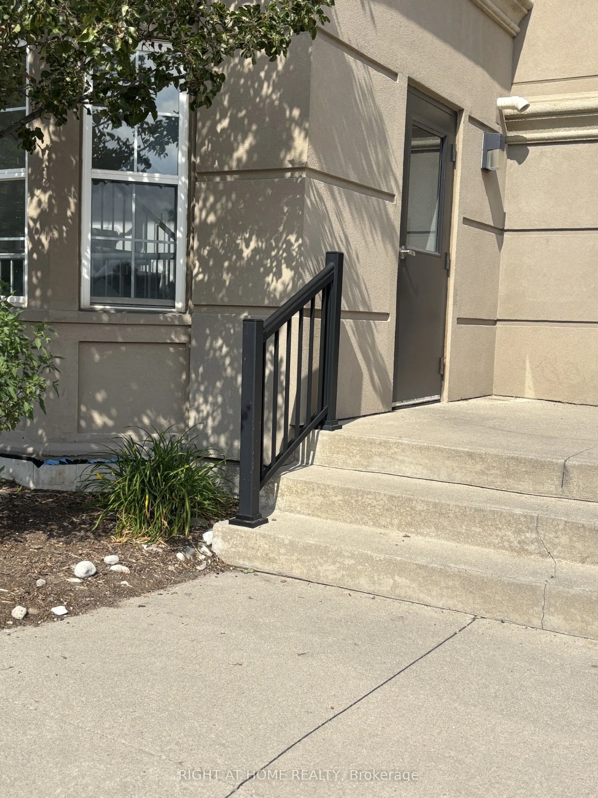 1479 Maple Avenue, #311